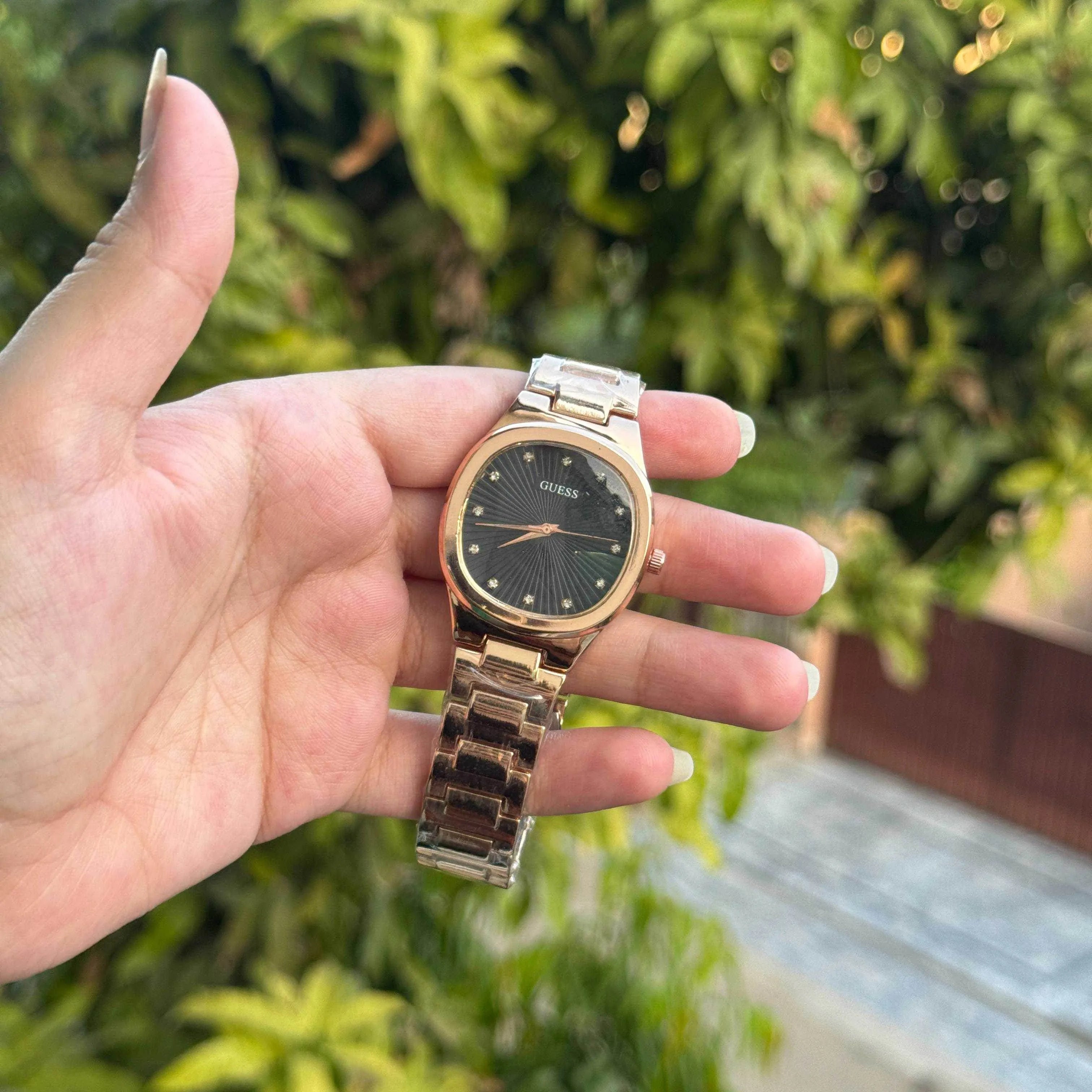 Guess Women's Watch Rose Gold Chain - Oraflor