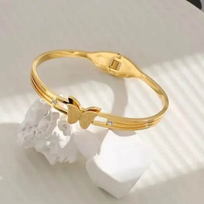 Golden Butterfly Bracelet - Oraflor