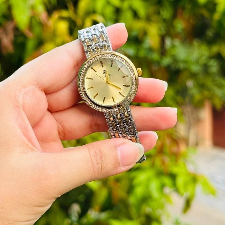 Fitross Luxe Circle Dial Golden