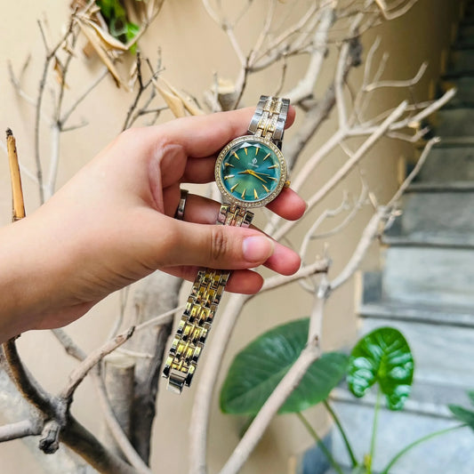 Green Dial stonic watch