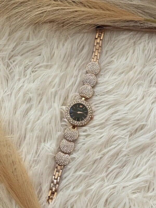 beautiful stylish watch for ladies
