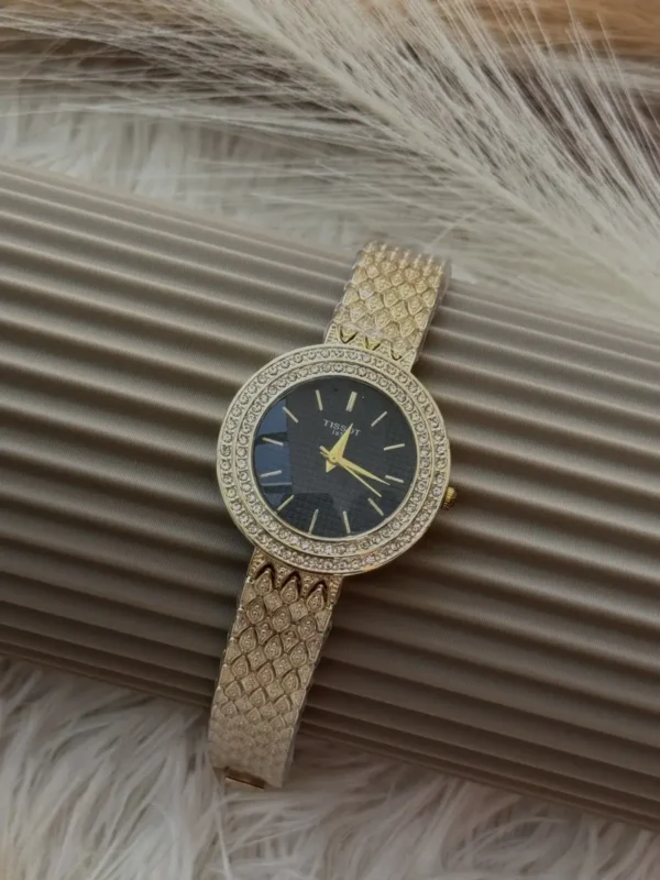 women watch
