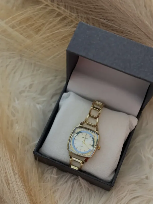 square stylish chain watch